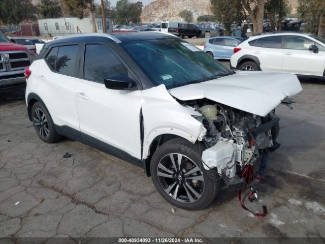  Salvage Nissan Kicks