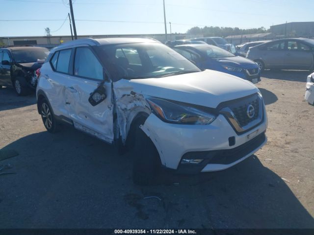  Salvage Nissan Kicks