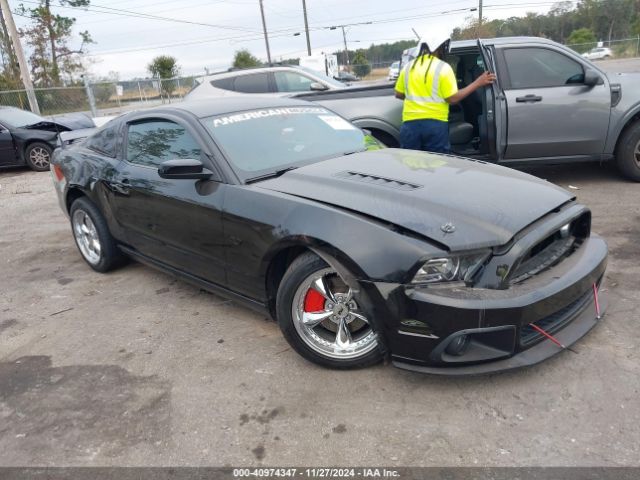  Salvage Ford Mustang