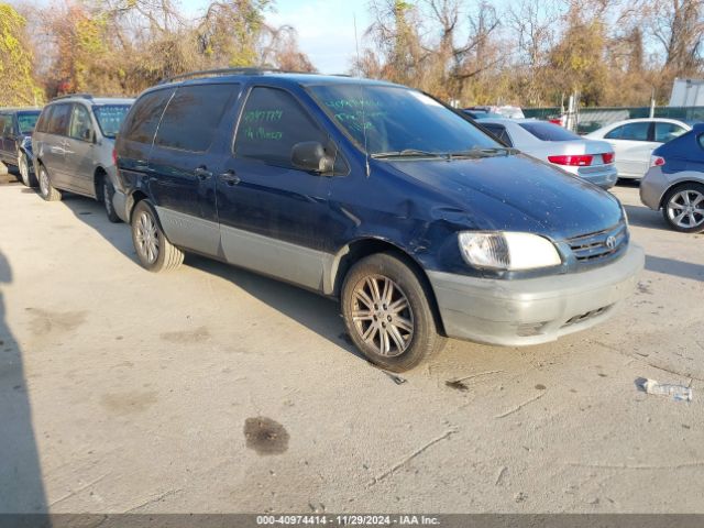  Salvage Toyota Sienna