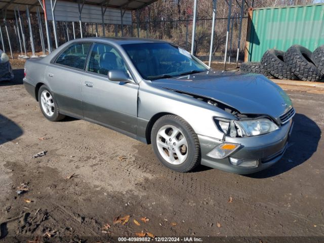  Salvage Lexus Es