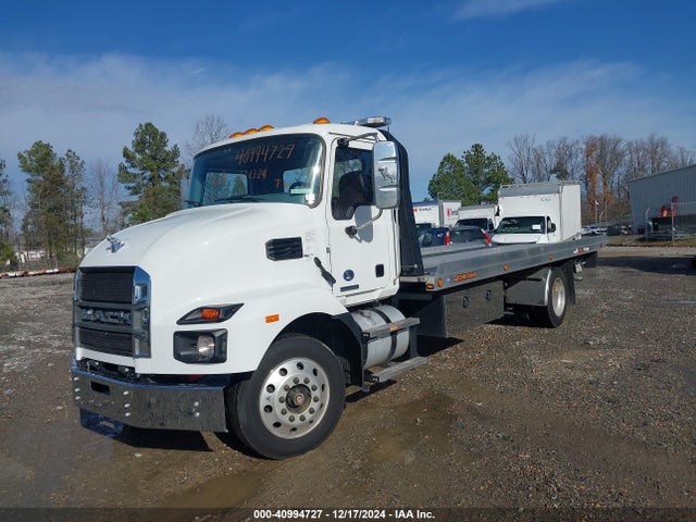 2023 MACK MD | Incomplete Chassis