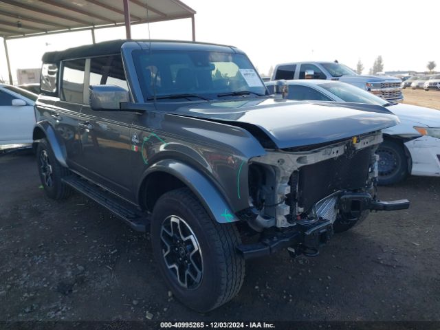  Salvage Ford Bronco