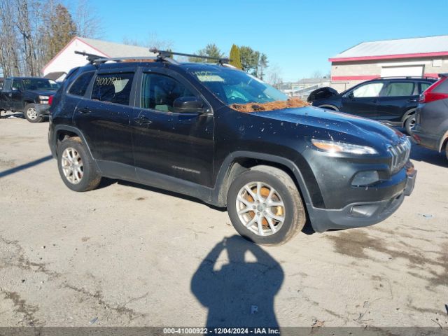  Salvage Jeep Cherokee