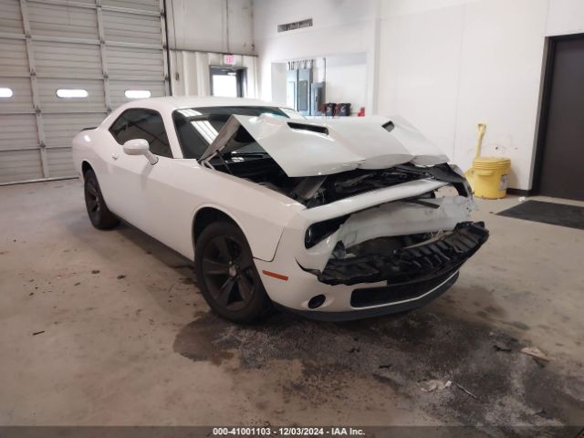  Salvage Dodge Challenger