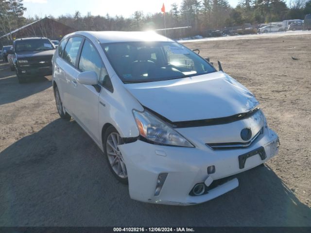  Salvage Toyota Prius v