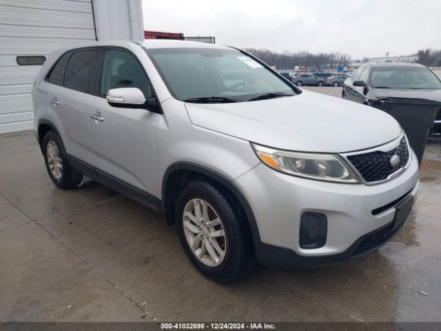  Salvage Kia Sorento