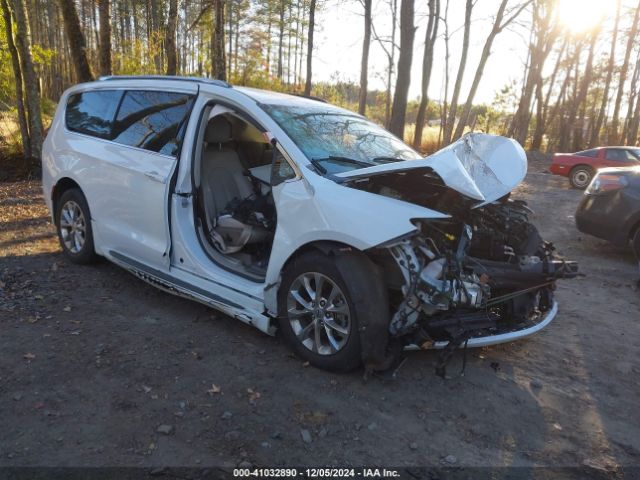  Salvage Chrysler Pacifica