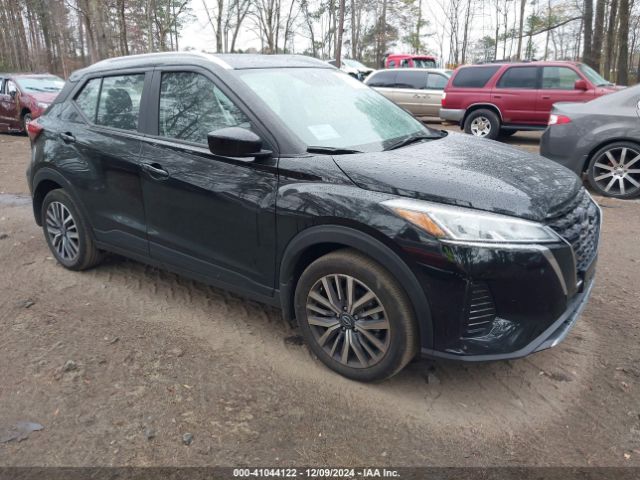  Salvage Nissan Kicks