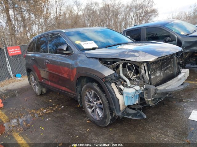  Salvage Toyota Highlander