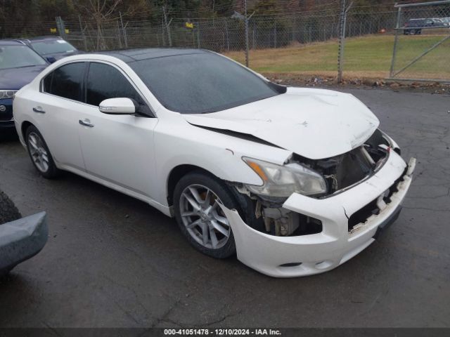  Salvage Nissan Maxima