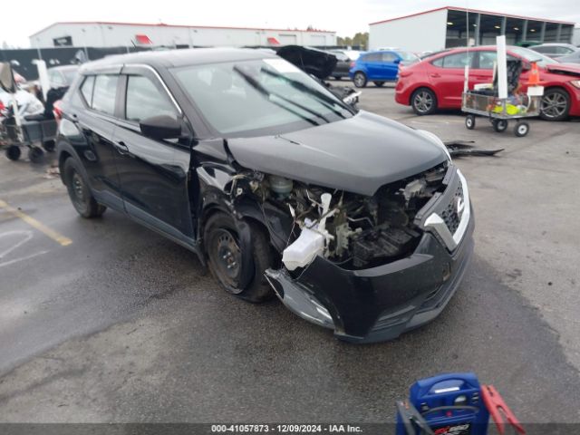  Salvage Nissan Kicks