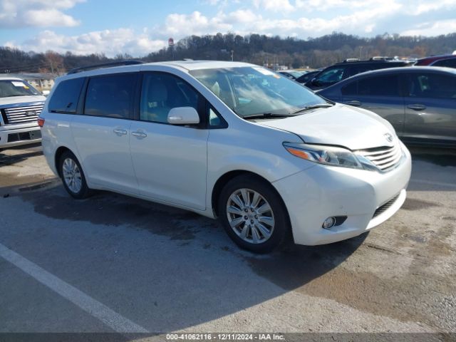  Salvage Toyota Sienna