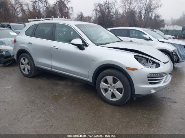  Salvage Porsche Cayenne