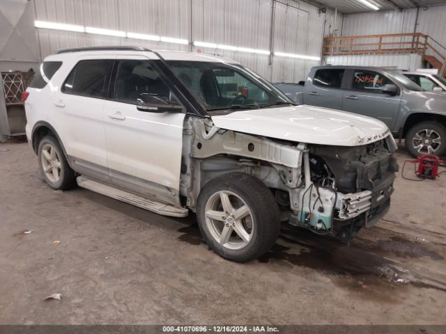  Salvage Ford Explorer