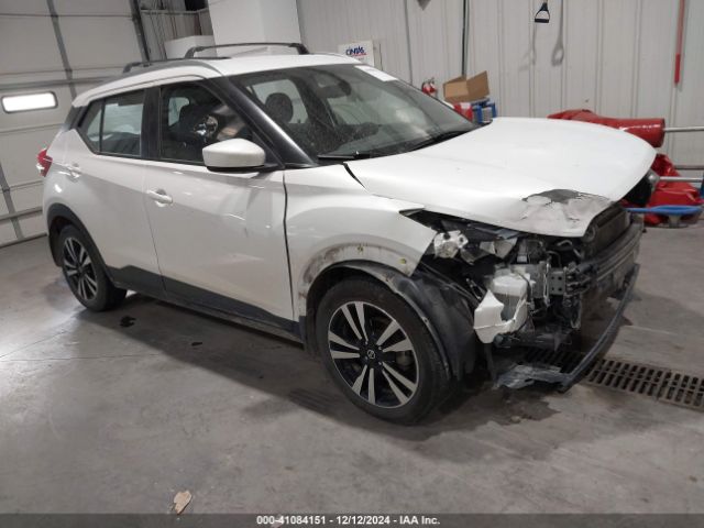  Salvage Nissan Kicks