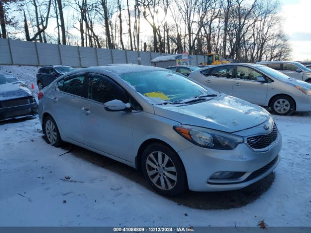  Salvage Kia Forte