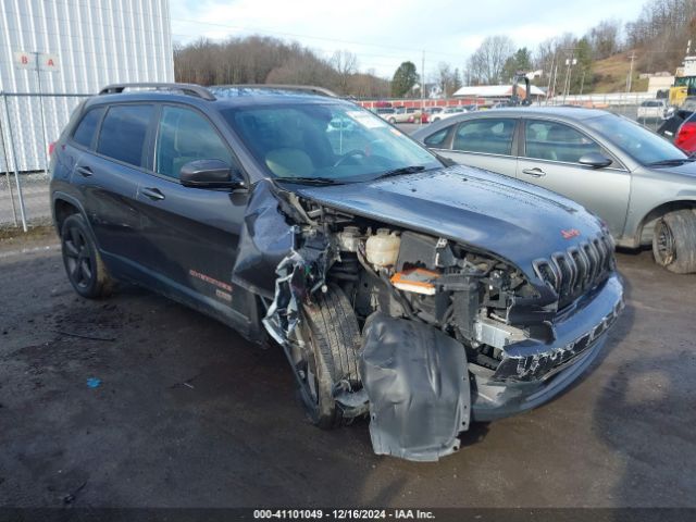  Salvage Jeep Cherokee