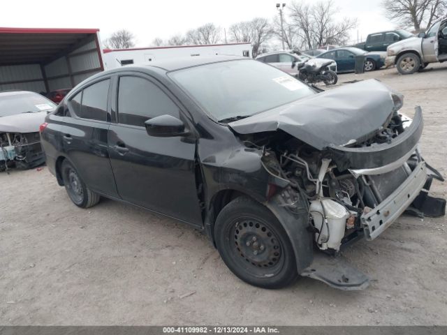  Salvage Nissan Versa