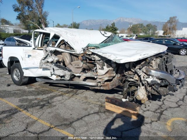  Salvage GMC Sierra 2500