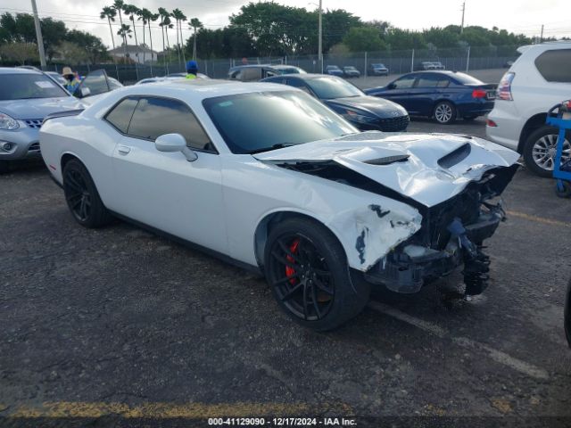  Salvage Dodge Challenger