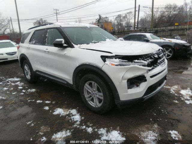  Salvage Ford Explorer