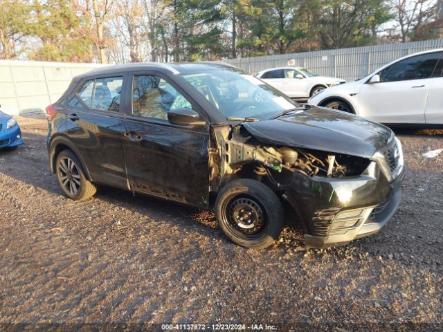  Salvage Nissan Kicks