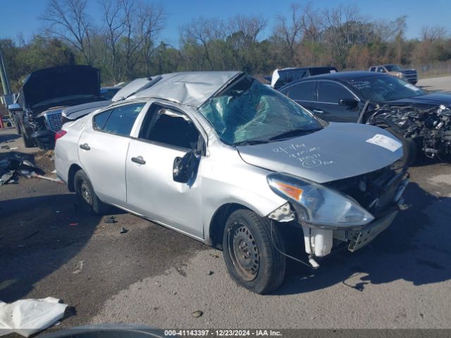  Salvage Nissan Versa