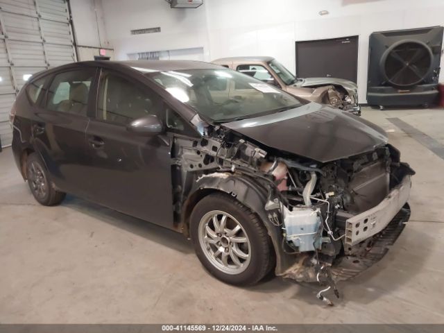  Salvage Toyota Prius v