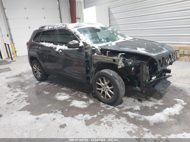  Salvage Jeep Cherokee