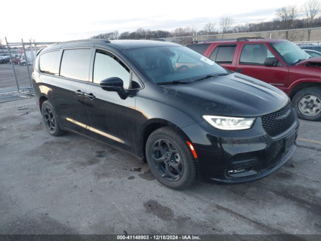  Salvage Chrysler Pacifica