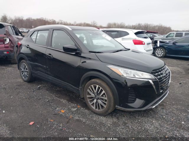  Salvage Nissan Kicks