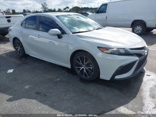  Salvage Toyota Camry