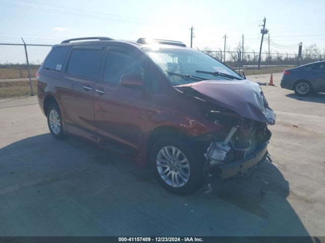  Salvage Toyota Sienna