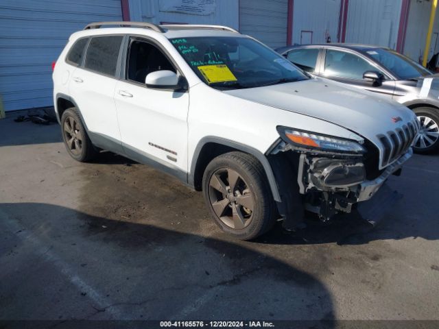  Salvage Jeep Cherokee