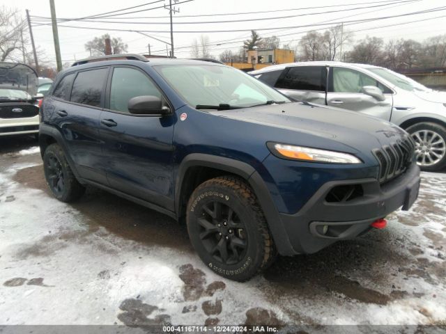  Salvage Jeep Cherokee