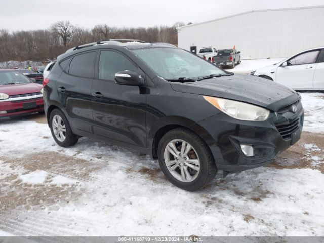  Salvage Hyundai TUCSON