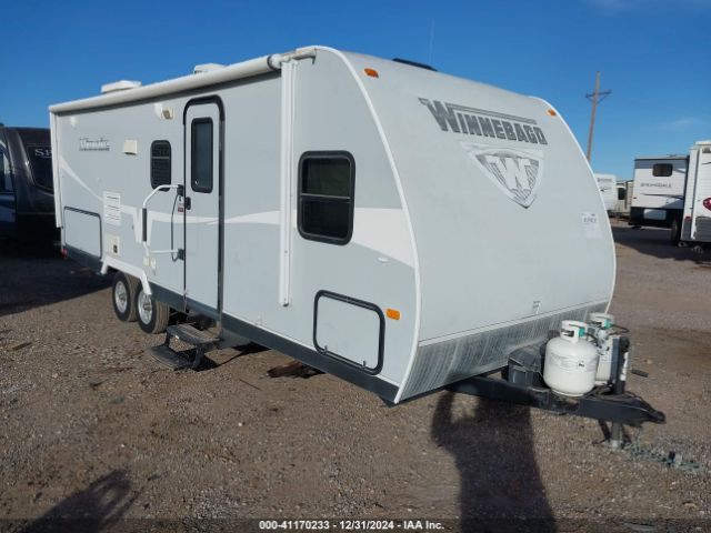  Salvage Winnebago Minnie 2201ds