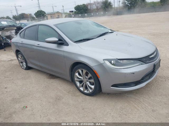  Salvage Chrysler 200