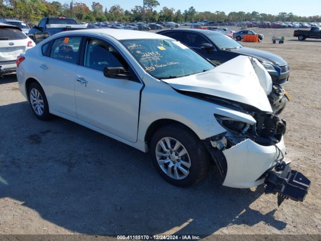  Salvage Nissan Altima