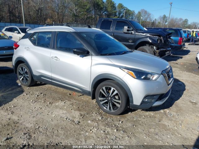  Salvage Nissan Kicks