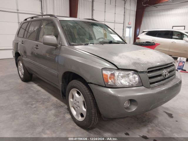  Salvage Toyota Highlander