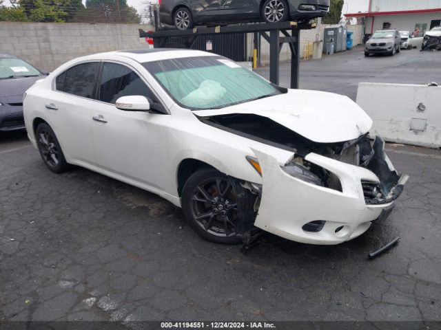  Salvage Nissan Maxima