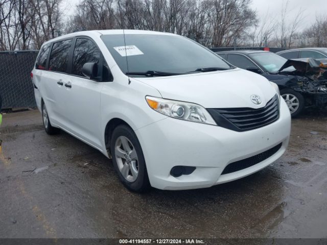  Salvage Toyota Sienna