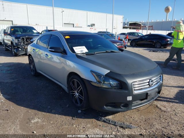  Salvage Nissan Maxima