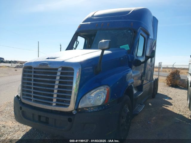  Salvage Freightliner Cascadia 125