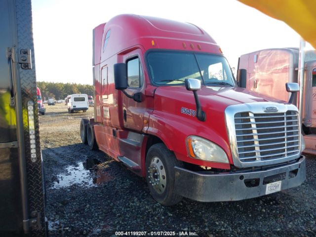  Salvage Freightliner Cascadia 125