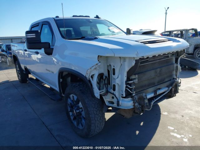  Salvage Chevrolet Silverado 2500