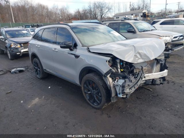  Salvage Kia Sorento