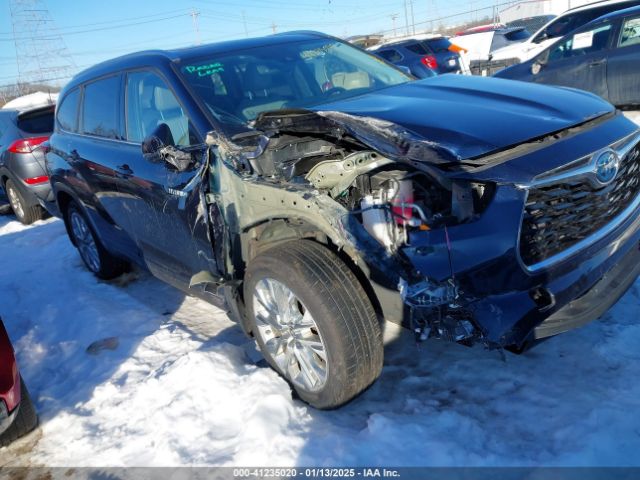  Salvage Toyota Highlander